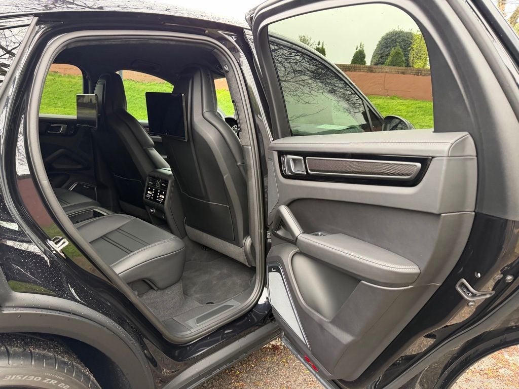 2022 Porsche Cayenne Coupe Turbo GT