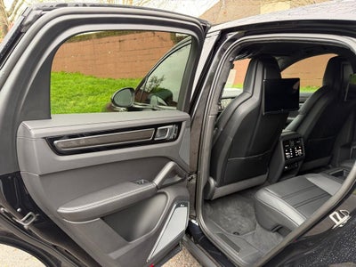 2022 Porsche Cayenne Coupe Turbo GT