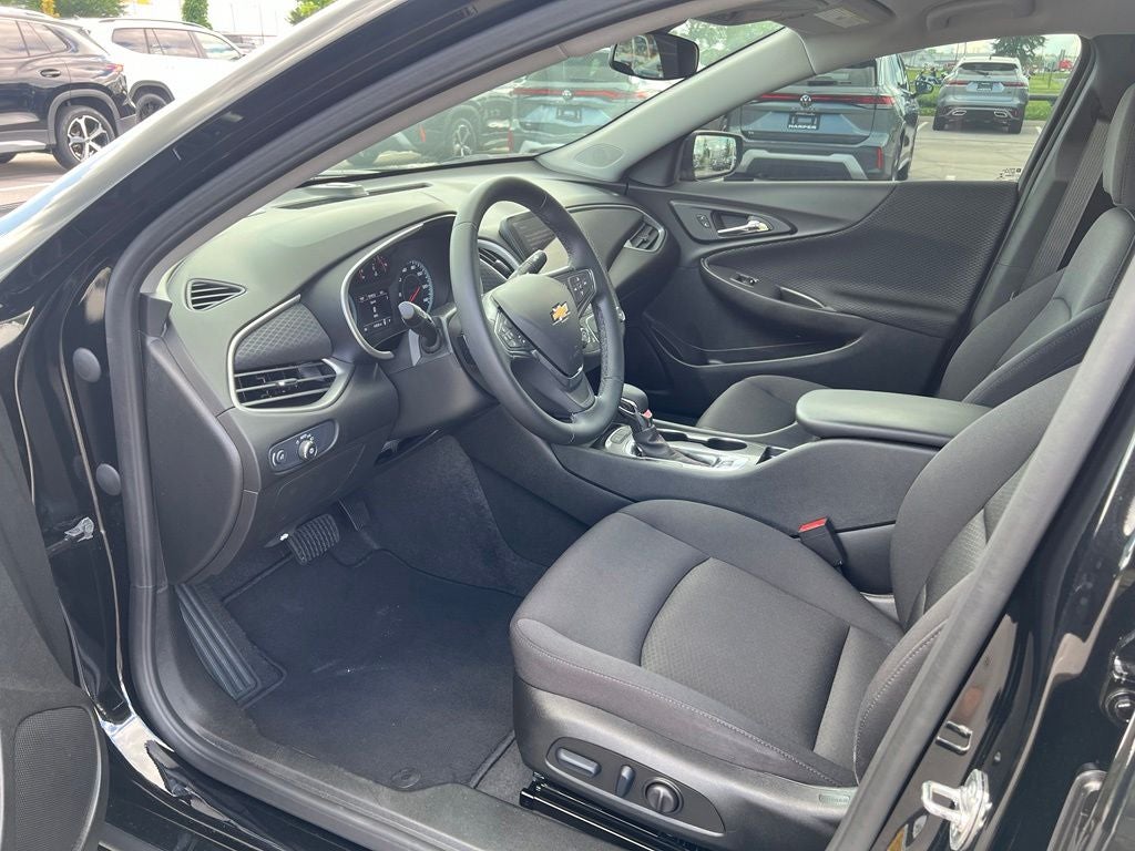 2025 Chevrolet Malibu RS
