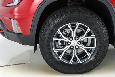 2025 GMC Acadia AT4