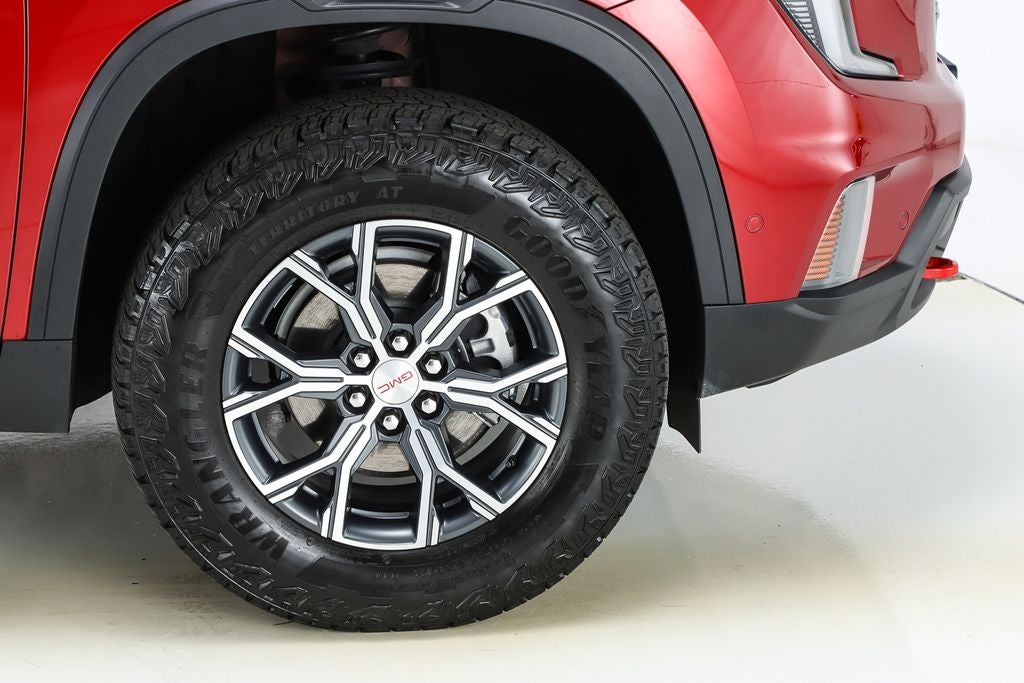 2025 GMC Acadia AT4