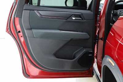 2025 GMC Acadia AT4