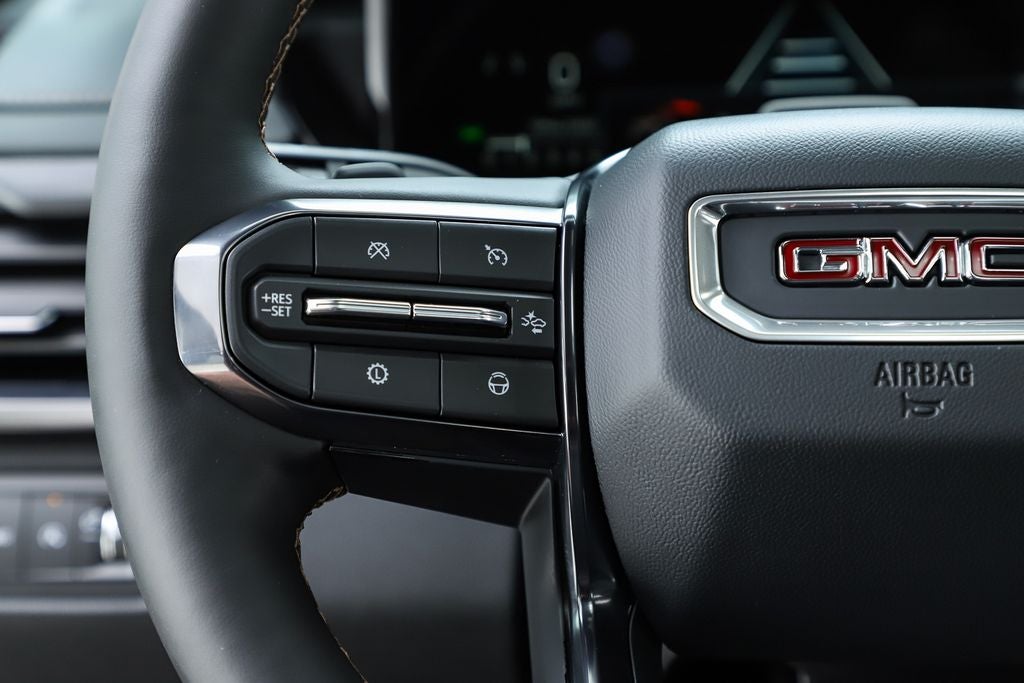 2025 GMC Acadia AT4