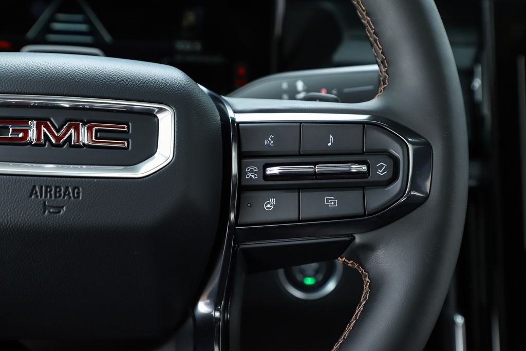 2025 GMC Acadia AT4