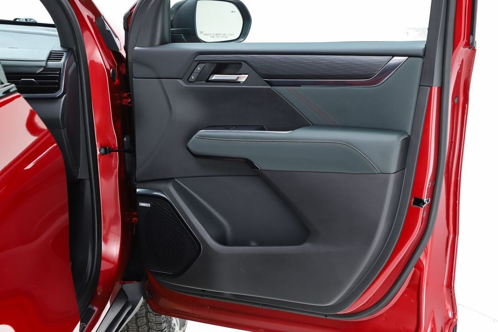 2025 GMC Acadia AT4