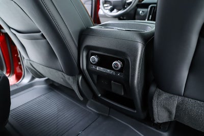 2025 GMC Acadia AT4