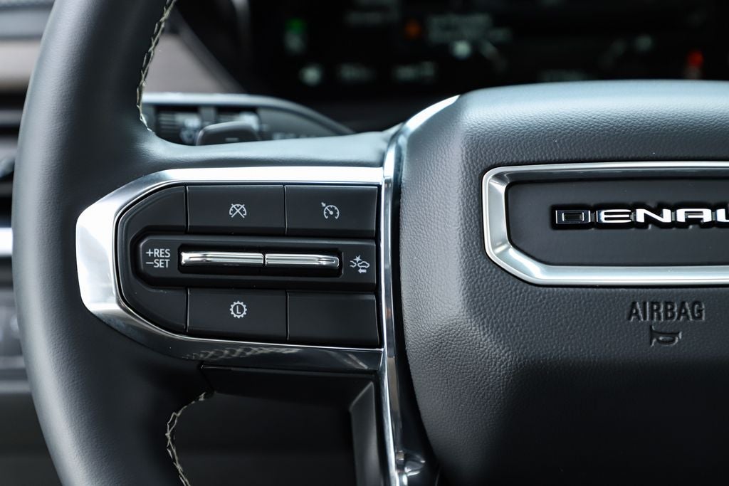 2025 GMC Acadia Denali