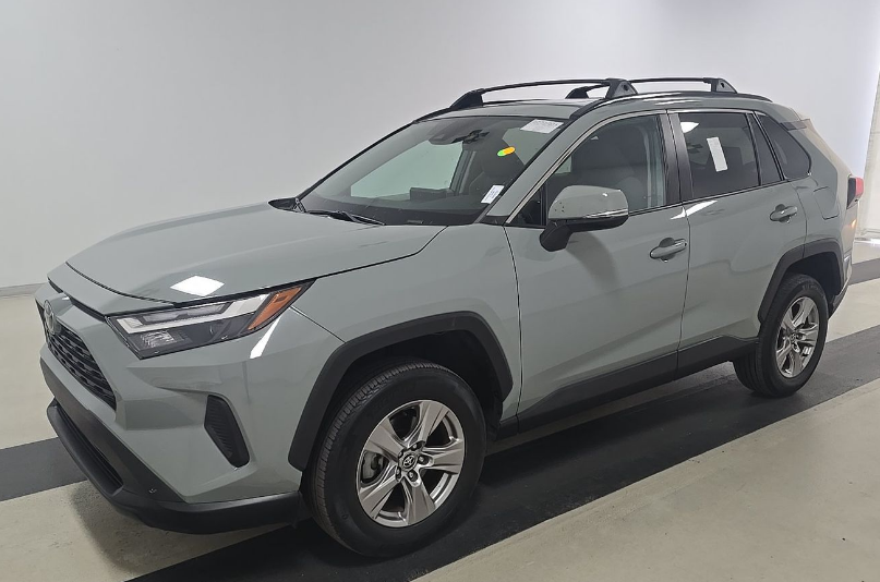 2023 Toyota RAV4 XLE