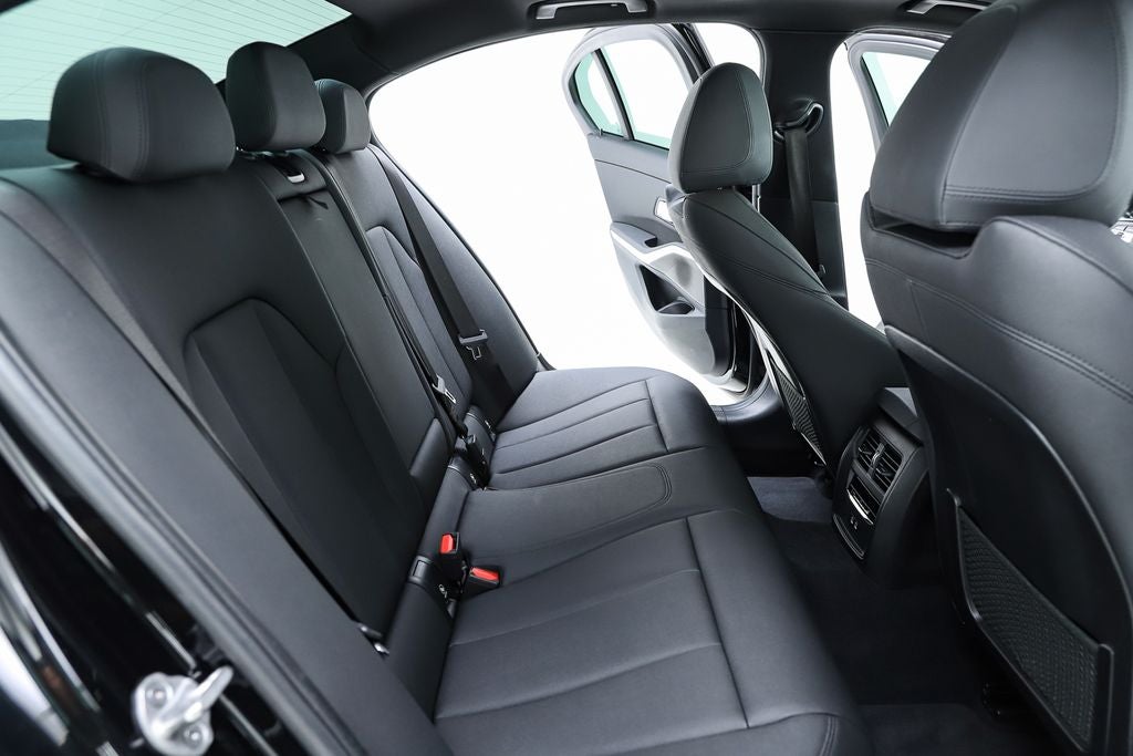 2021 BMW 3 Series 330i