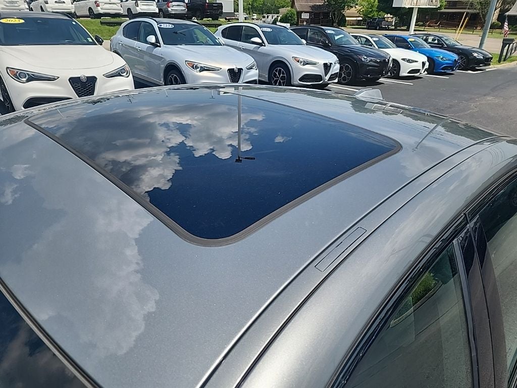 2023 BMW 3 Series 330i xDrive
