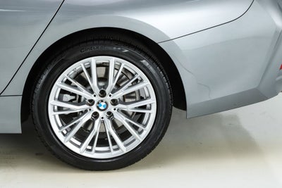2023 BMW 3 Series 330i xDrive