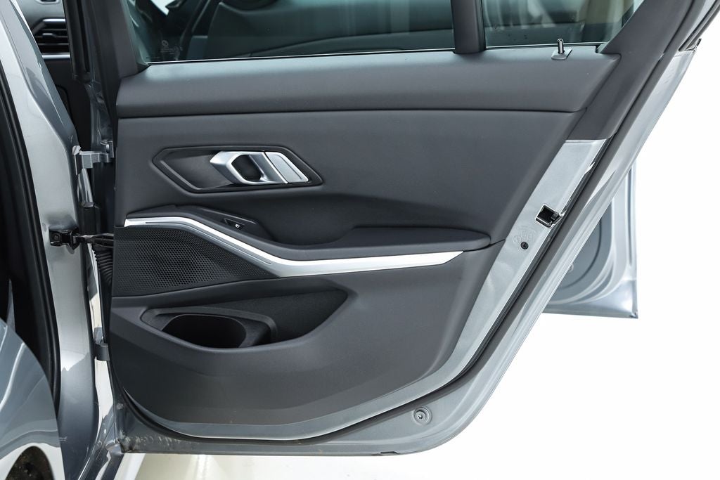 2023 BMW 3 Series 330i xDrive