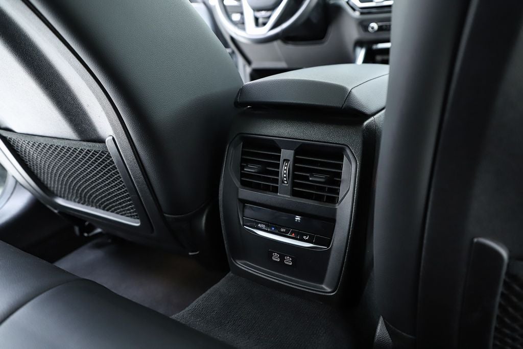 2023 BMW 3 Series 330i xDrive