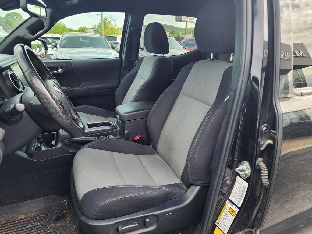 2022 Toyota Tacoma TRD Off-Road V6