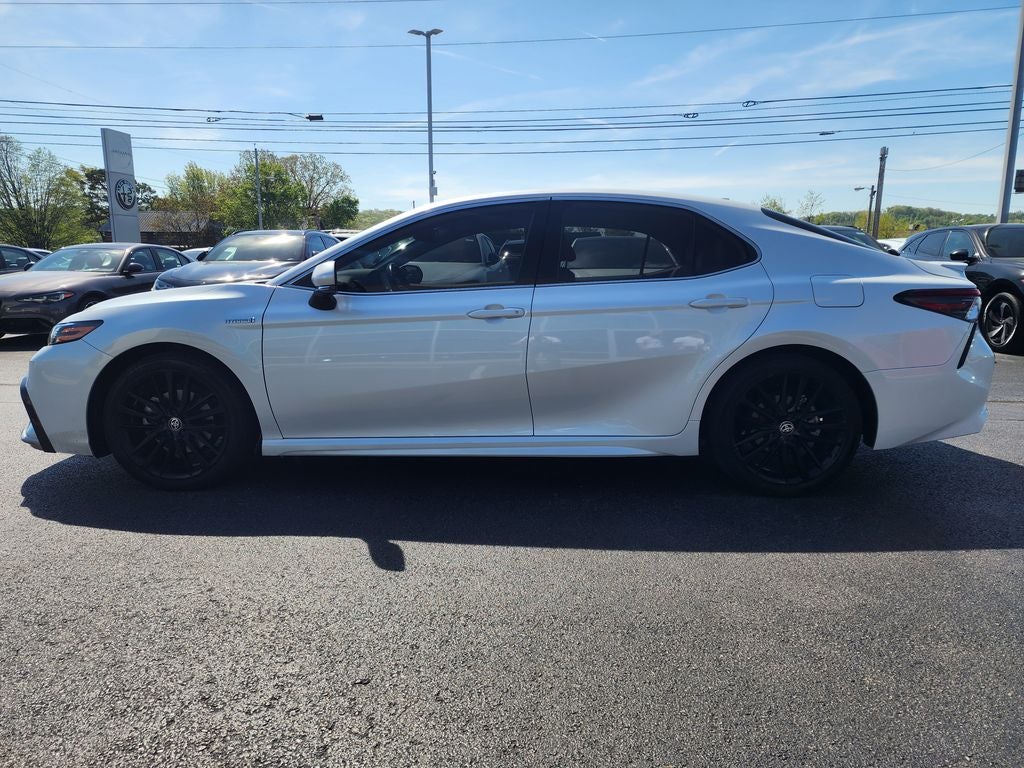 2021 Toyota Camry Hybrid XSE