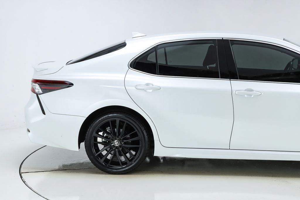 2021 Toyota Camry Hybrid XSE