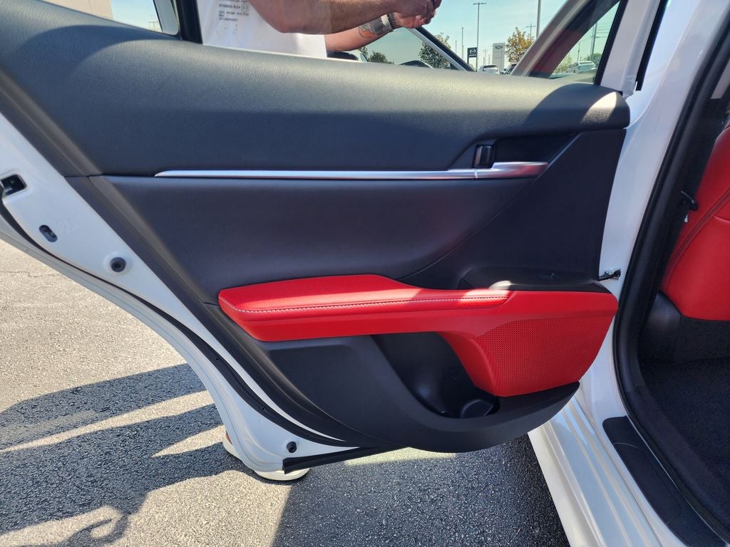 2021 Toyota Camry Hybrid XSE