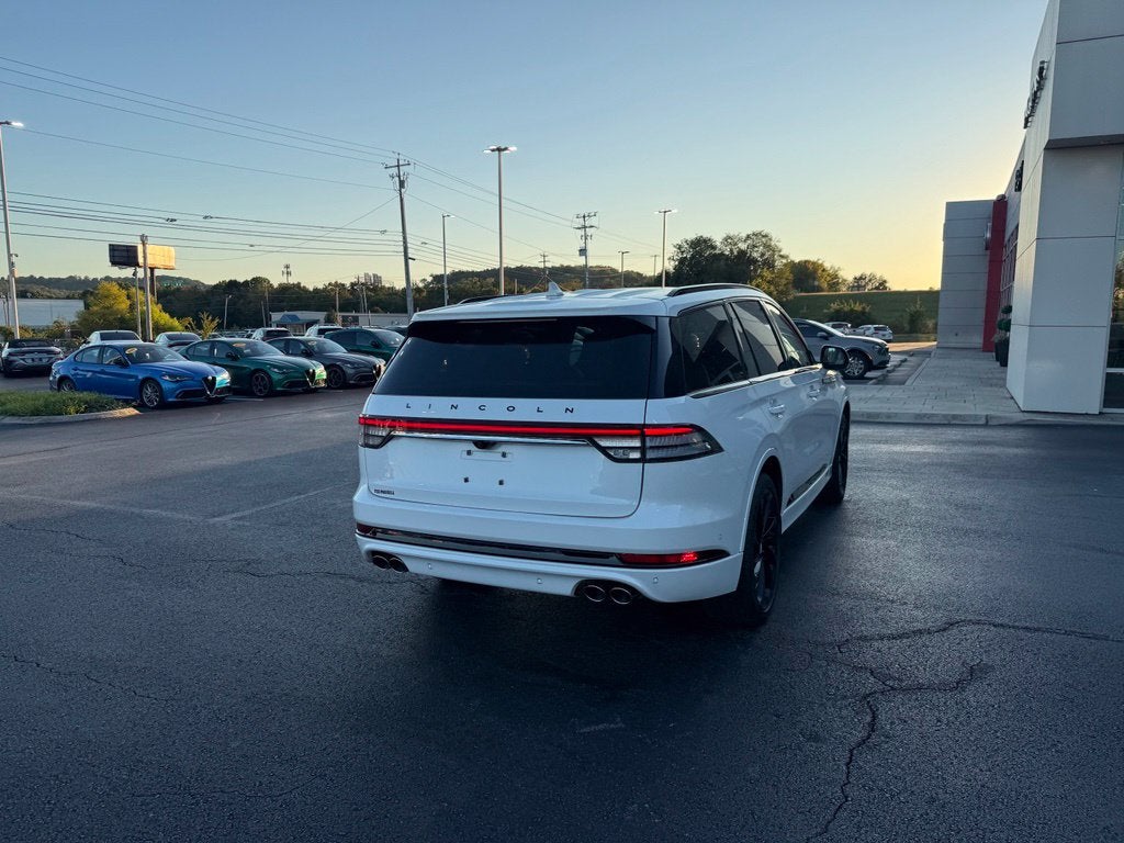 2023 Lincoln Aviator Black Label Premium