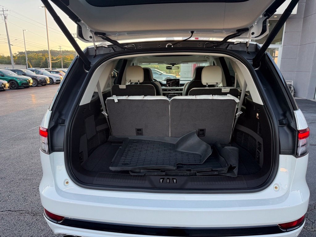 2023 Lincoln Aviator Black Label Premium