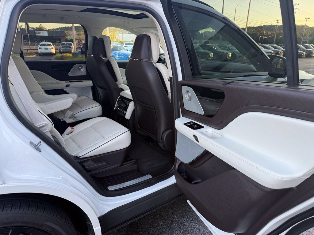 2023 Lincoln Aviator Black Label Premium
