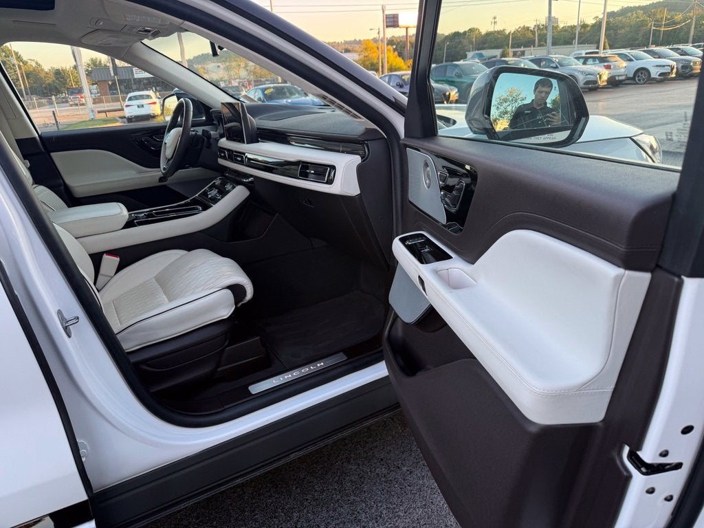 2023 Lincoln Aviator Black Label Premium