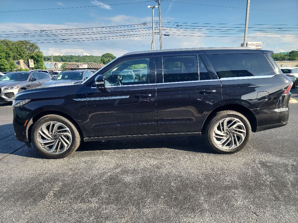 2025 Lincoln Navigator Reserve