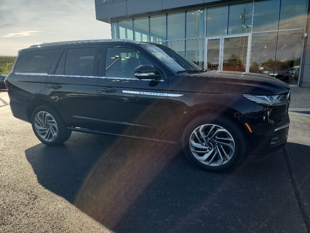 2025 Lincoln Navigator Reserve