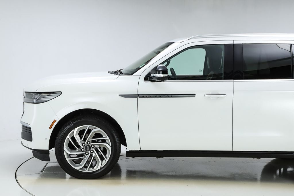 2025 Lincoln Navigator Reserve