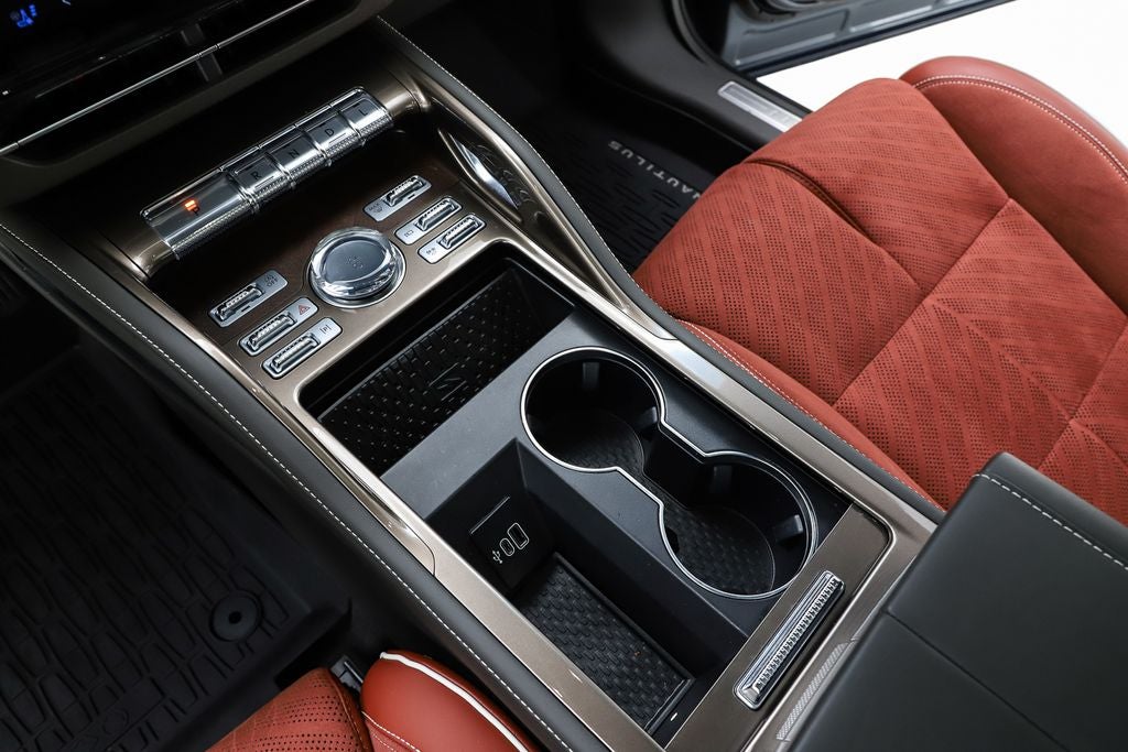 2024 Lincoln Nautilus Black Label