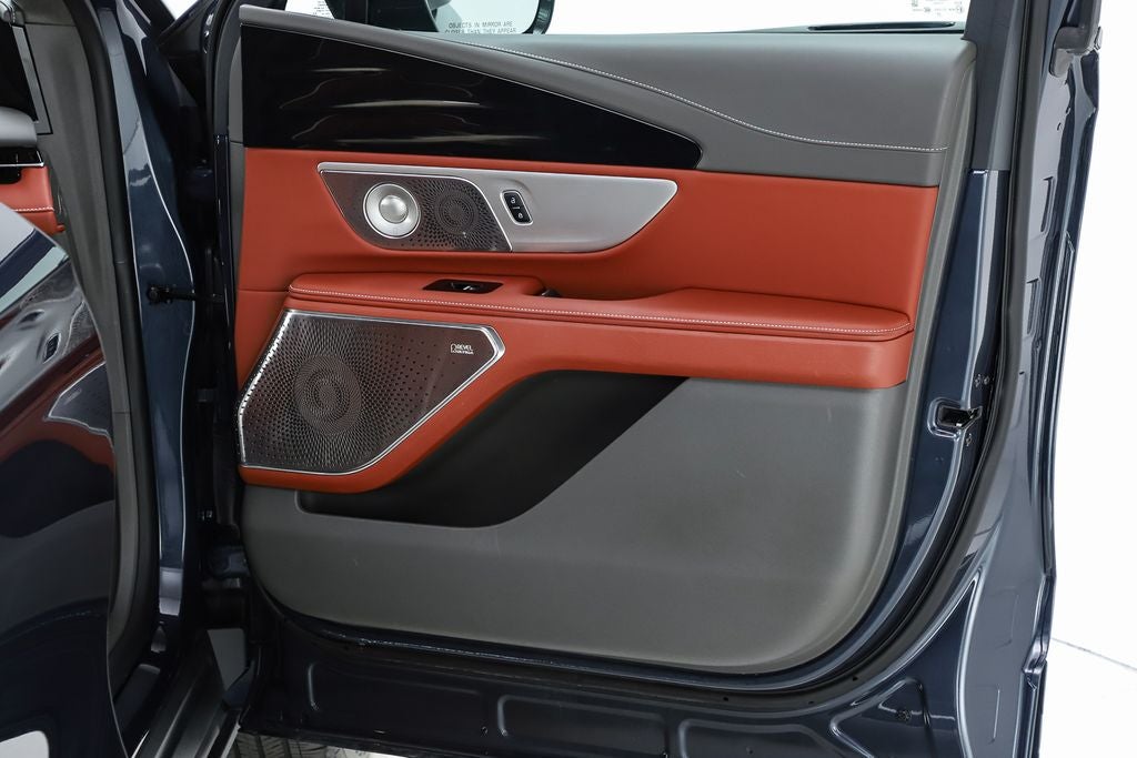 2024 Lincoln Nautilus Black Label