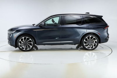 2024 Lincoln Nautilus Black Label