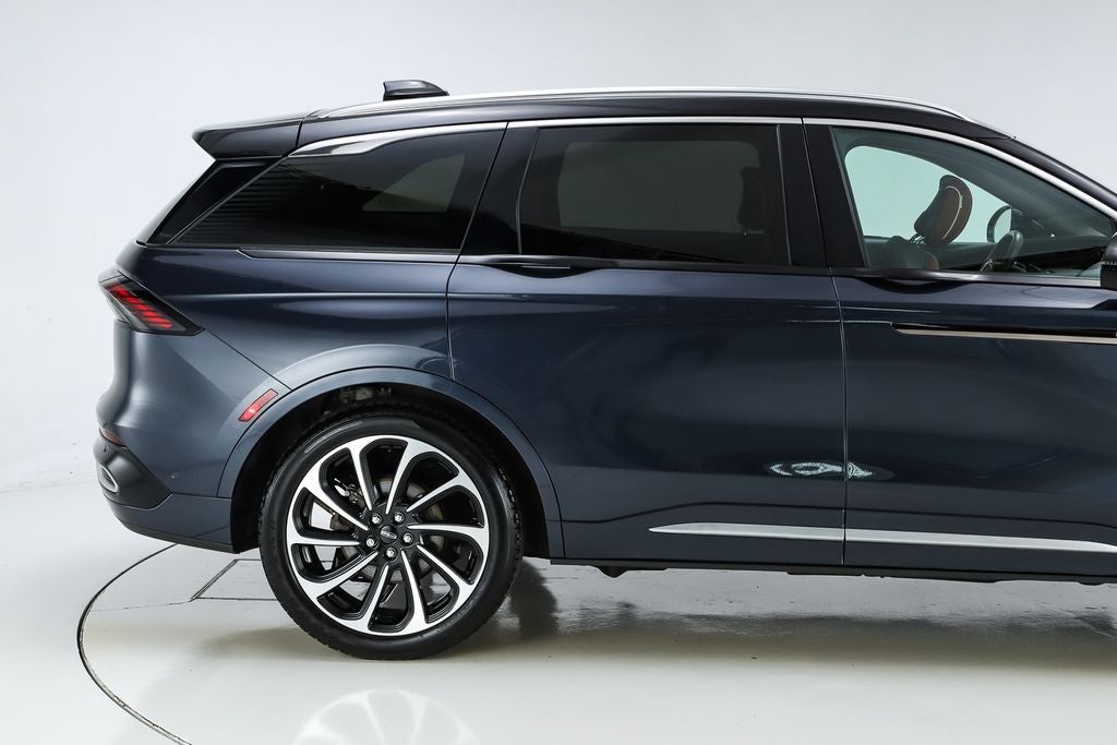 2024 Lincoln Nautilus Black Label