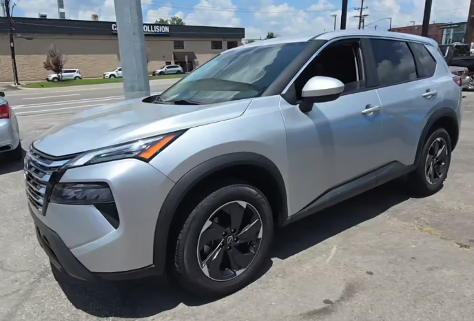 2024 Nissan Rogue SV