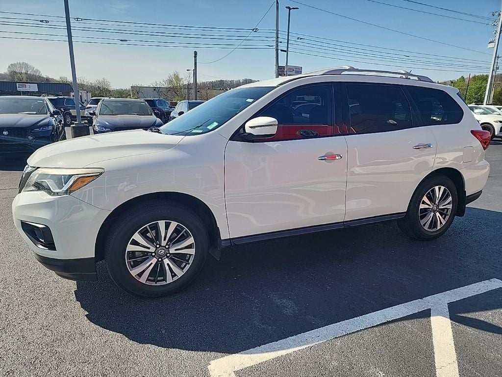 2017 Nissan Pathfinder SV