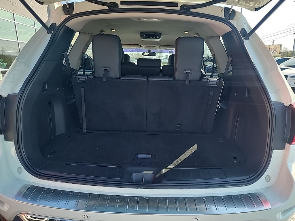 2017 Nissan Pathfinder SV