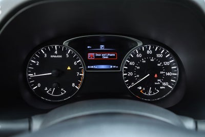 2017 Nissan Pathfinder SV