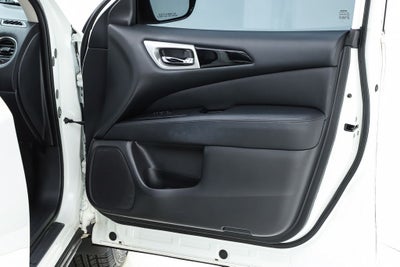 2017 Nissan Pathfinder SV
