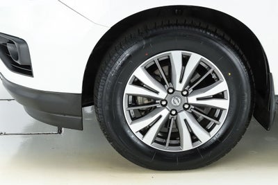 2017 Nissan Pathfinder SV