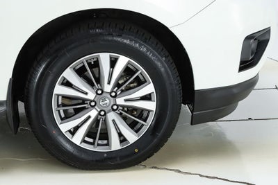 2017 Nissan Pathfinder SV