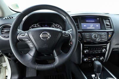 2017 Nissan Pathfinder SV