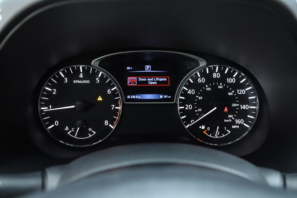 2017 Nissan Pathfinder SV