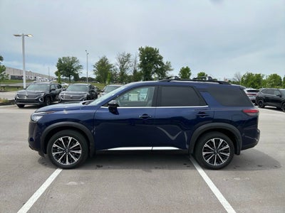 2026 Nissan Pathfinder Platinum