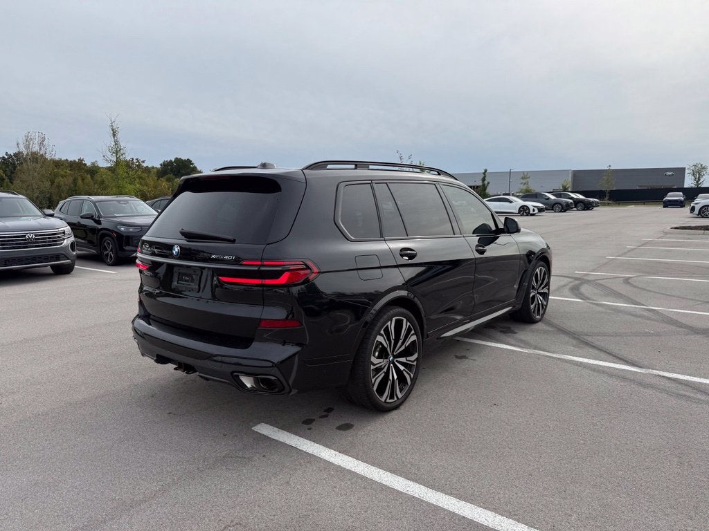 2025 BMW X7 xDrive40i