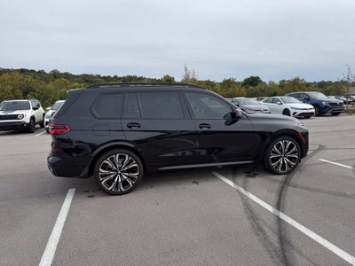 2025 BMW X7 xDrive40i
