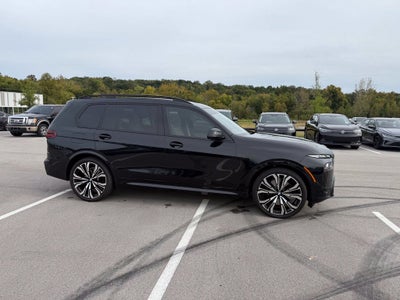 2025 BMW X7 xDrive40i