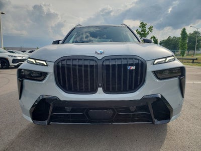 2024 BMW X7 M60i