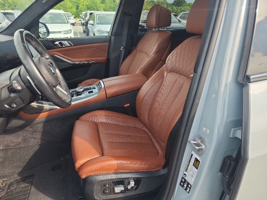 2024 BMW X7 M60i