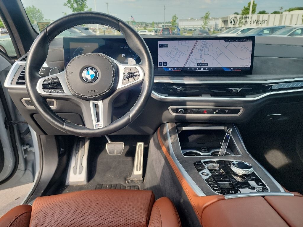 2024 BMW X7 M60i
