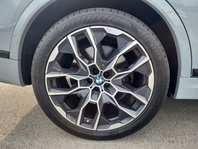 2024 BMW X7 M60i