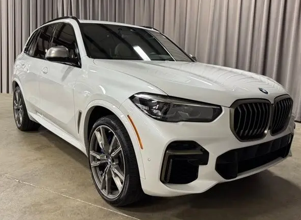 2022 BMW X5 M50i